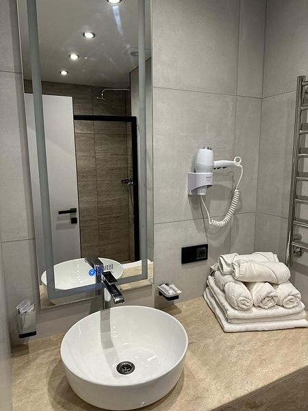 Стандартный 3-местный (с балконом)