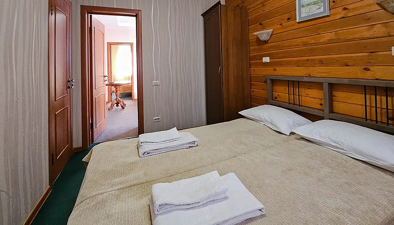 Люкс 2-местный 3-комнатный