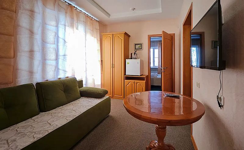 Люкс 2-местный 3-комнатный