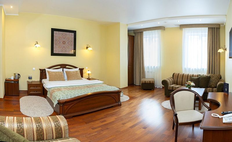 Люкс 4-местный 2-комнатный (Коннекшн)