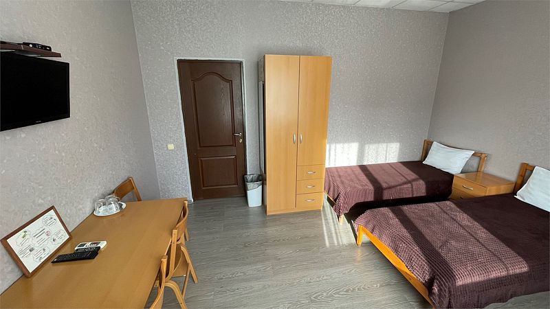 Эконом 3-местный (су на этаже)