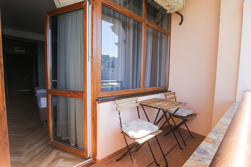 Балкон в номерах