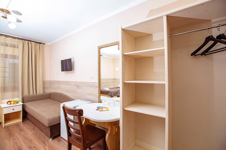 Стандартный 2-местный (с диваном)