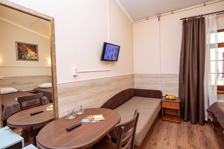 Стандартный 2-местный (с диваном)