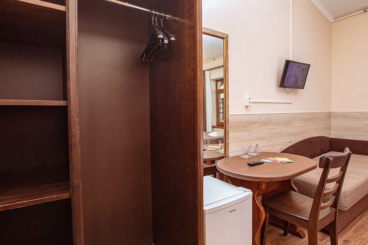 Стандартный 2-местный (с диваном)