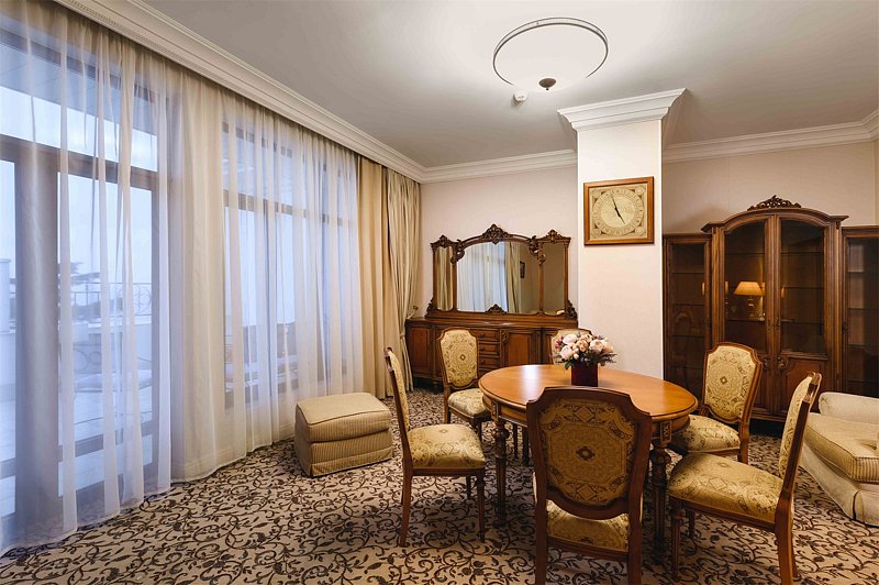 Люкс 2-местный 2-комнатный (корпус Классик)