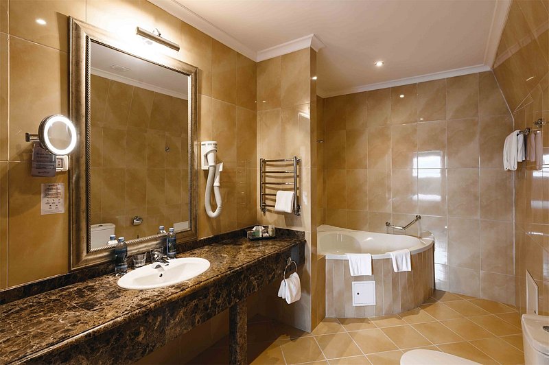 Люкс 2-местный 2-комнатный (корпус Классик)