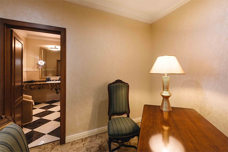 Люкс Президентский 2-местный 2-комнатный (корпус Классик)