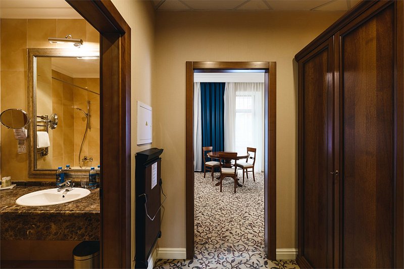 Полулюкс 2-местный 1-комнатный (корпус Классик)