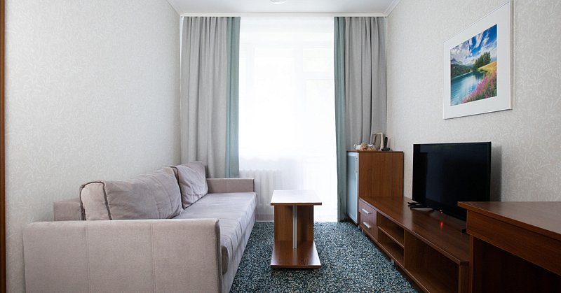 Люкс Семейный 2-местный 2-комнатный (корпус Родник)