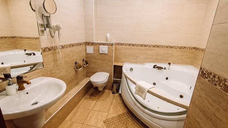 Люкс 2-местный (с джакузи)