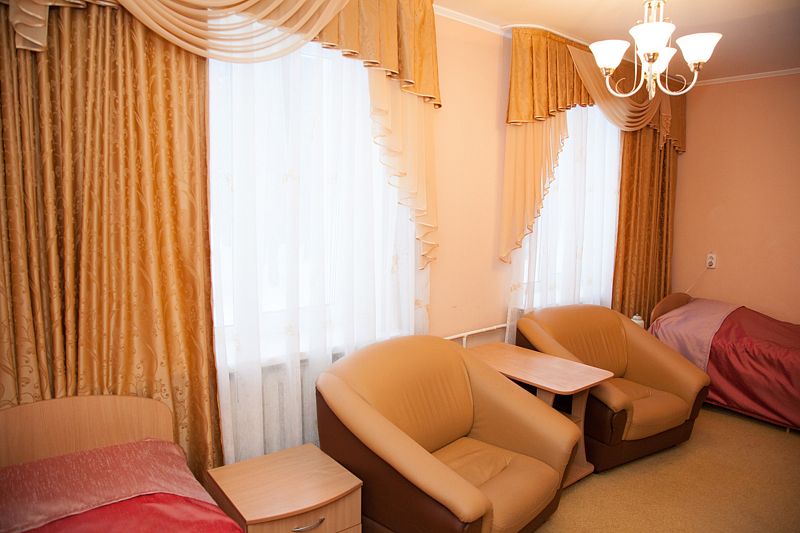 Полулюк 3-местный