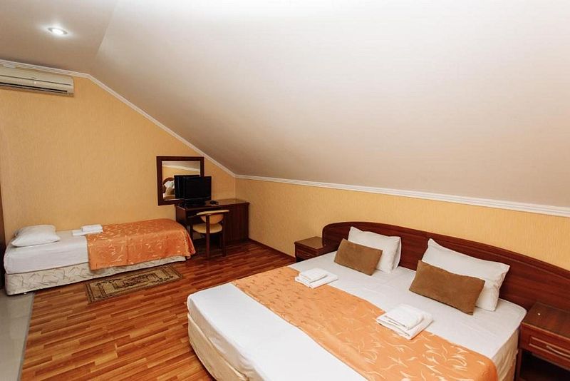 Стандартный 3-местный (мансардный)