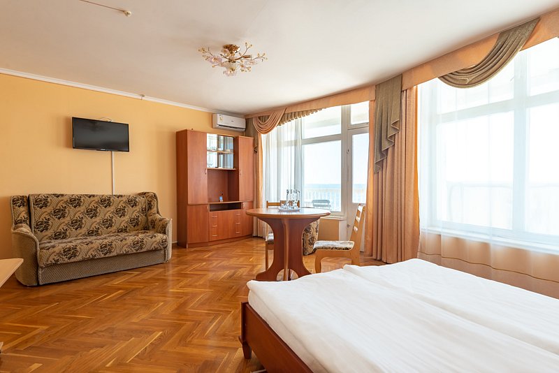 Полулюкс 2-местный 1-комнатный (корпус 3)