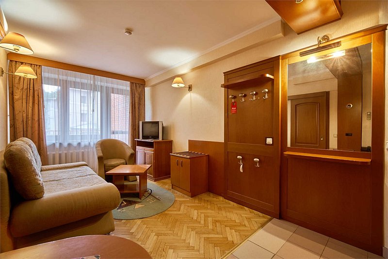 Стандартный 2-местный 2-комнатный (1-2 этаж)