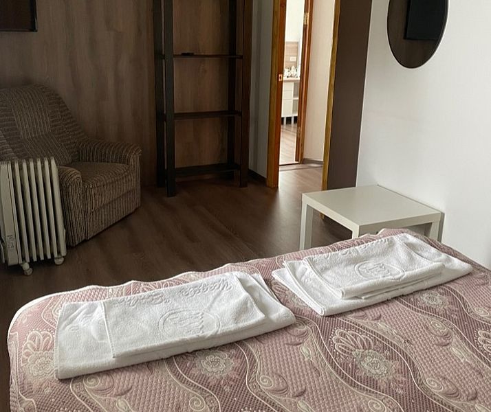 Дом 4-местный 2-комнатный