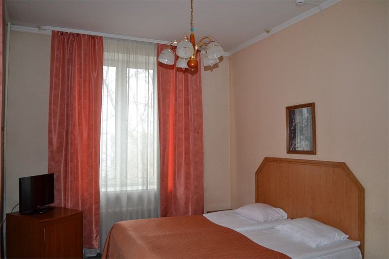 Эконом 3-местный 2-комнатный (DBL)