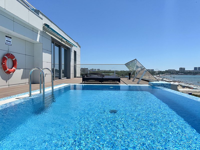 Апартаменты 4-местный (с бассейном, вид на море)