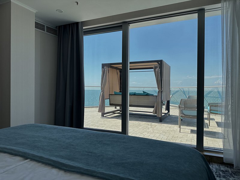 Апартаменты 4-местный (с террасой, вид на море)