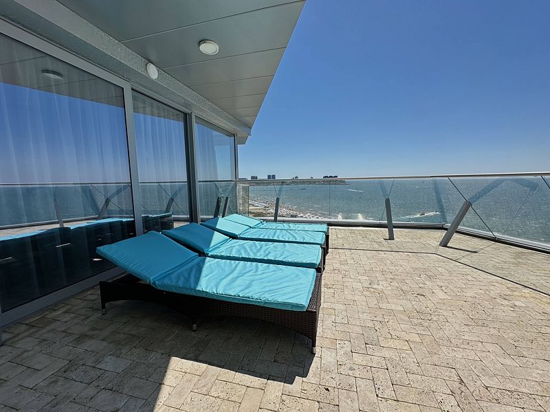 Апартаменты 4-местный (с террасой, вид на море)