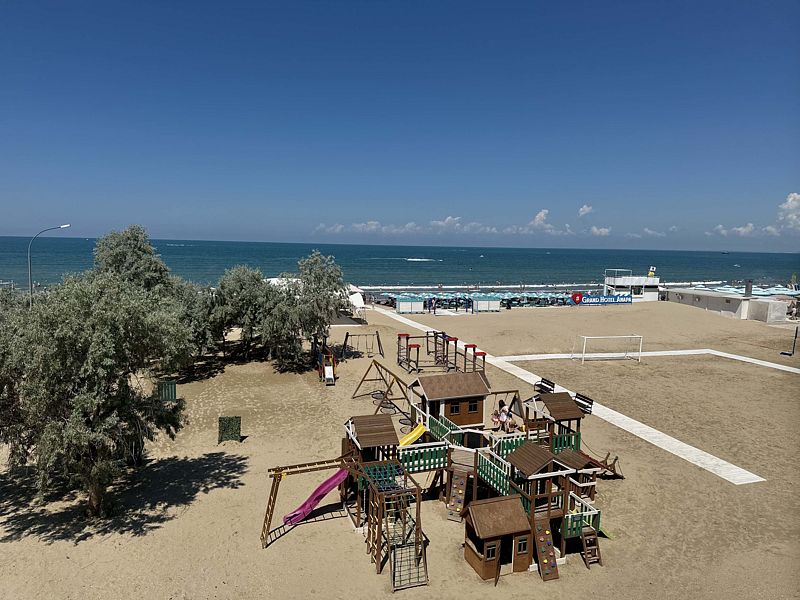 Люкс 2-местный (вид на море)