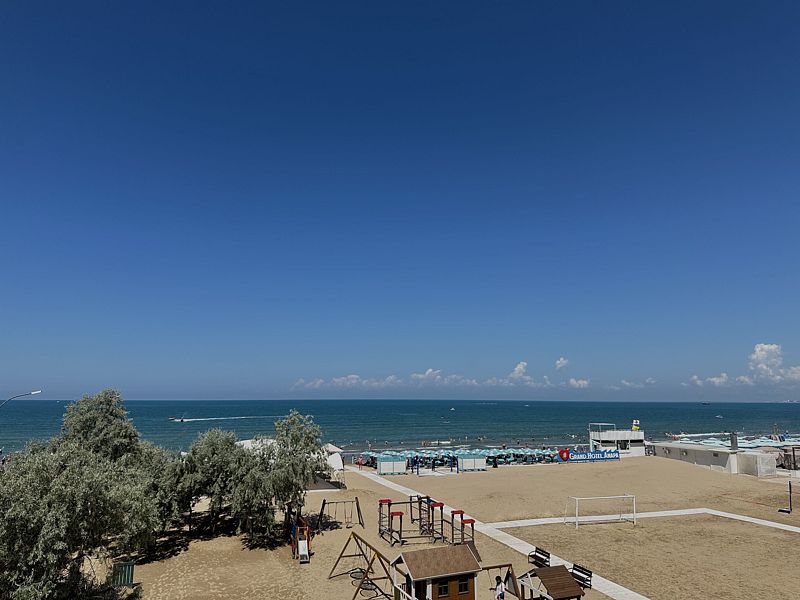 Люкс 2-местный (вид на море)