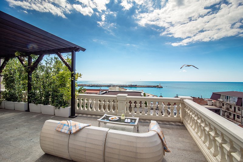 Пентхаус Королевский 4-местный 3-комнатный