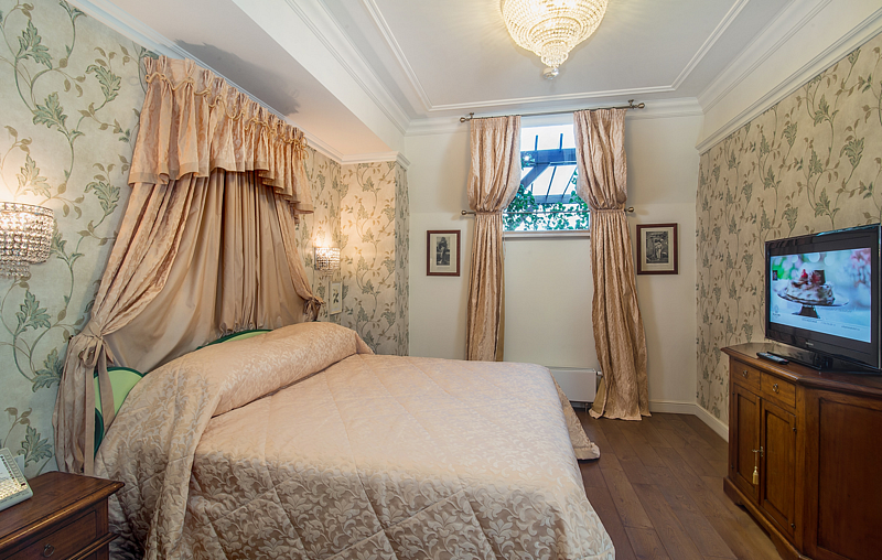 Пентхаус Королевский 4-местный 3-комнатный