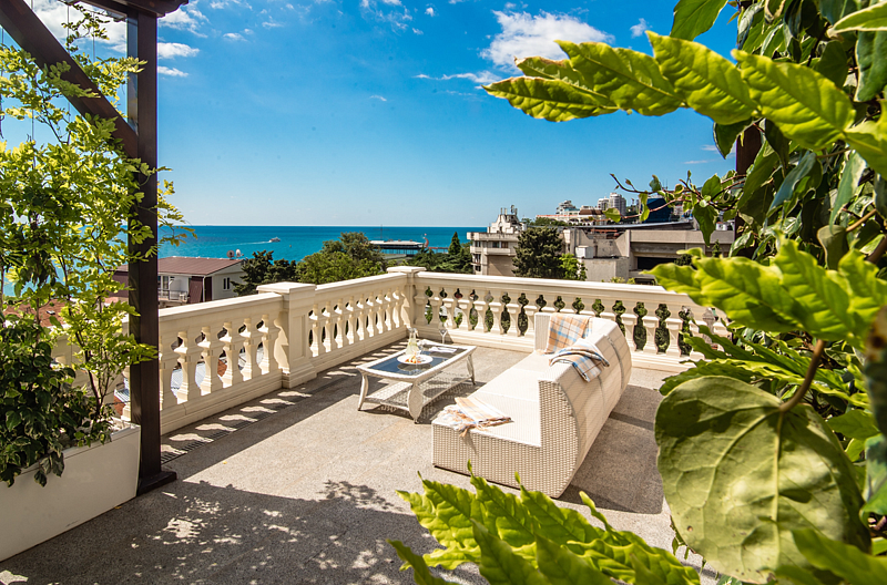 Пентхаус Королевский 4-местный 3-комнатный