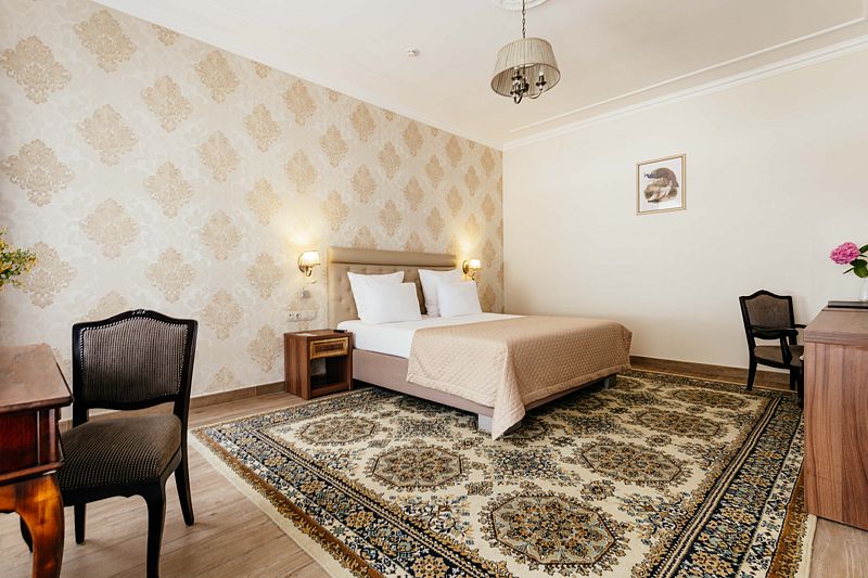 Люкс 2-местный 2-комнатный (с джакузи, корпус 1)