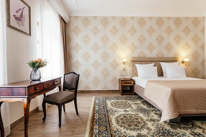 Люкс 2-местный 2-комнатный (с джакузи, корпус 1)