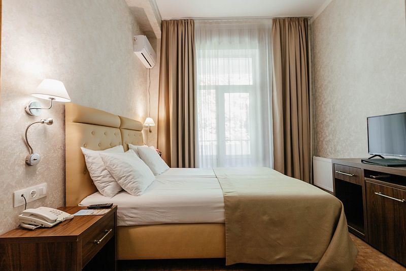 Стандартный 2-местный (категория «В», с балконом, корпус 2)