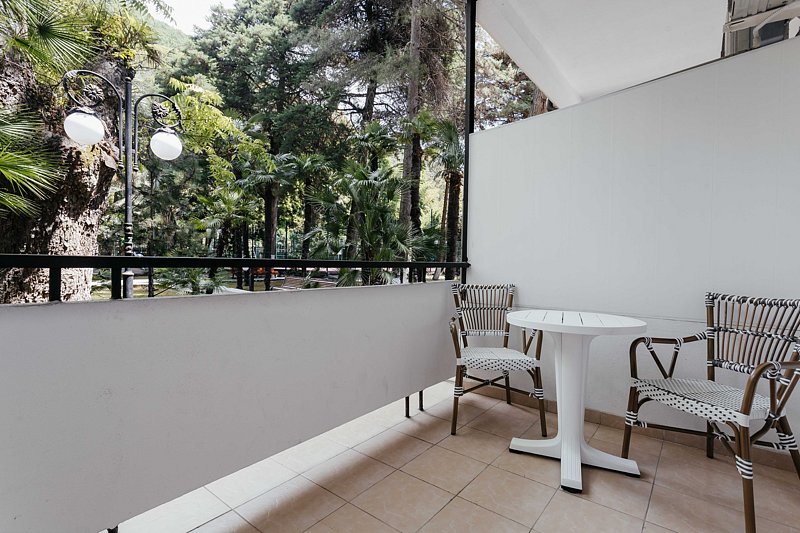 Стандартный 2-местный (категория «В», с балконом, корпус 2)