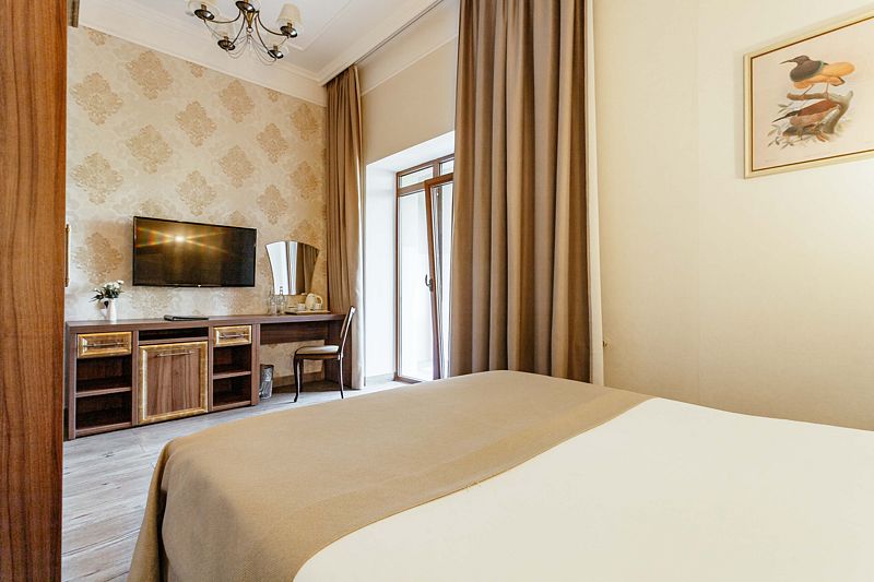 Стандартный 2-местный (категория «С», с балконом, корпус 1)