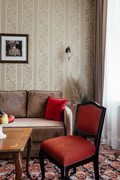 Сюит 2-местный 2-комнатный (категория «А», c балконом, корпус 1)