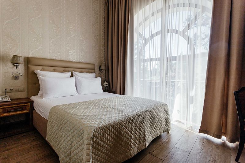 Сюит 2-местный 2-комнатный (категория «В», без балкона, корпус 1)