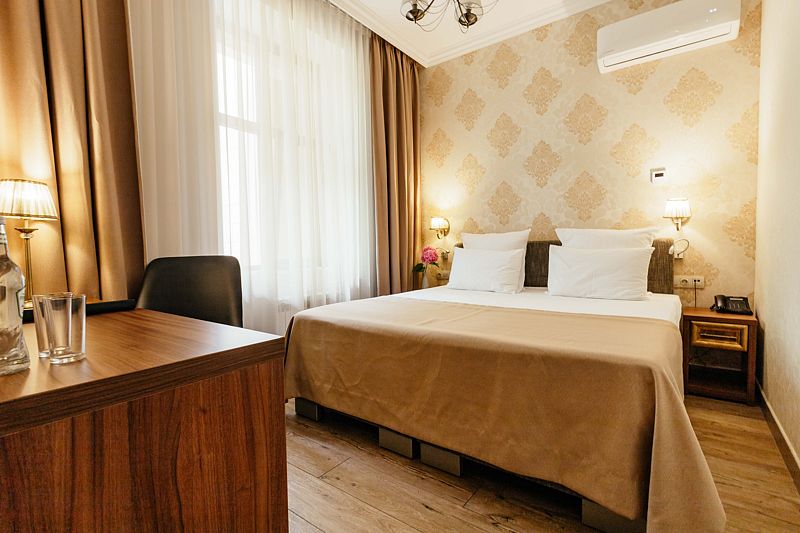 Сюит 2-местный 2-комнатный (категория «С», без балкона, корпус 1)