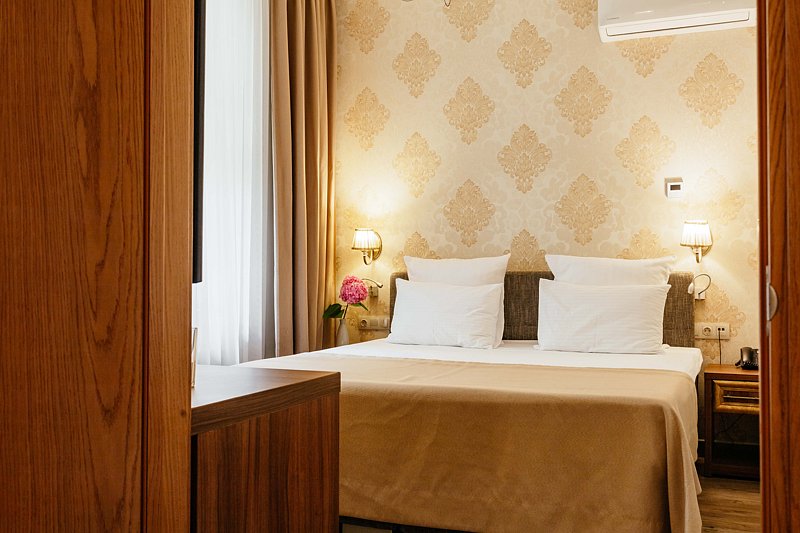 Сюит 2-местный 2-комнатный (категория «С», без балкона, корпус 1)