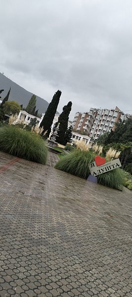 Фото 1 из отзыва о санатории Алушта
