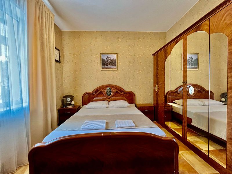 Люкс 6-местный 2-комнатный (с выходом к бассейну)