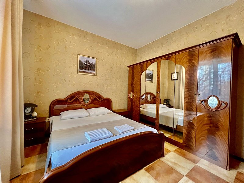 Люкс 6-местный 2-комнатный (с выходом к бассейну)