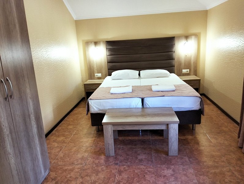 Люкс 6-местный 3-комнатный