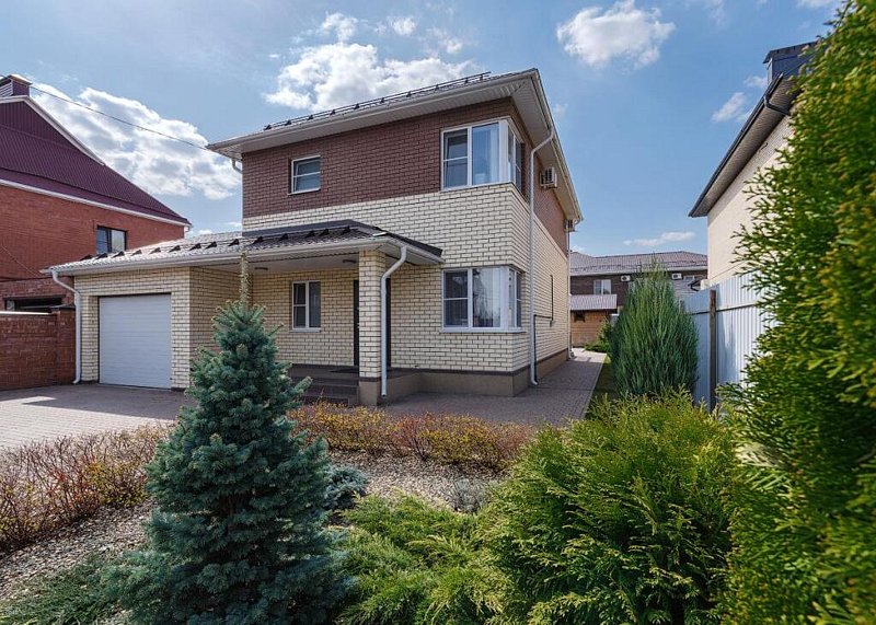 Коттедж Малиновый с тёплым бассейном и баней, Воронежская область, Воронеж село Новая Усмань