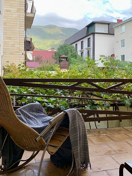 Люкс 4-местный 2-комнатный (с балконом)