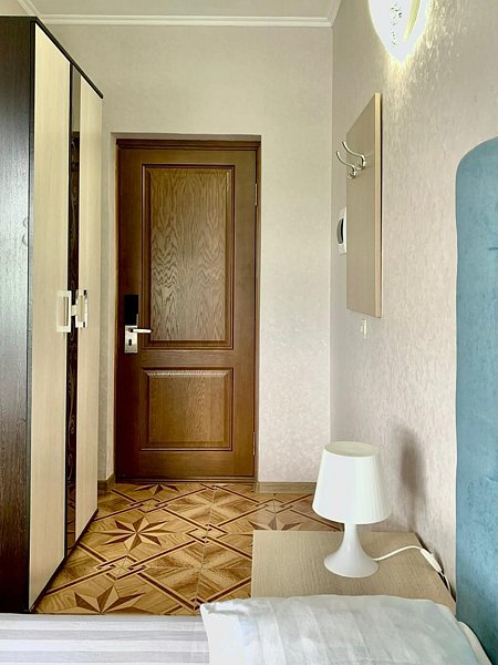 Люкс 4-местный 2-комнатный (с балконом)