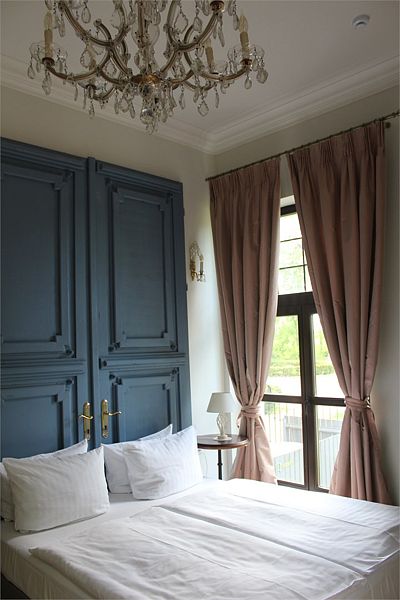 Апартаменты 4-местный 3-комнатный ( в особняке у озера)