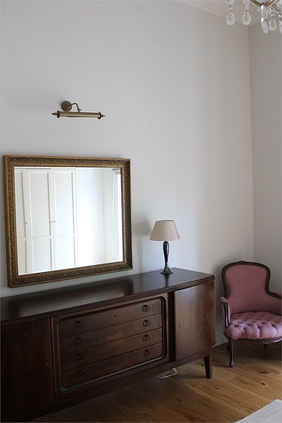 Апартаменты 4-местный 3-комнатный ( в особняке у озера)