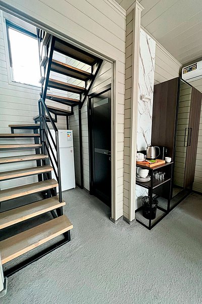 Коттедж 4-местный Premium 2-комнатный 2-уровневый