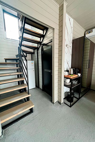 Коттедж 4-местный Premium 2-комнатный 2-уровневый