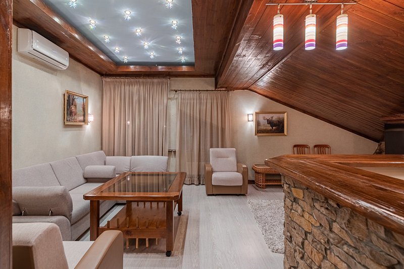 Люкс 4-местный 3-комнатный (R4)